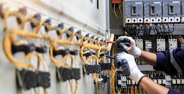 Professional Electrician technician working in Jemison, AL
